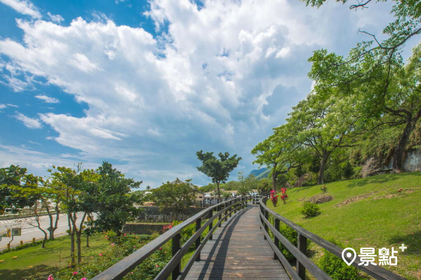 八仙洞是東海岸旅遊必去的景點之一  鬼斧神工壯觀海景步道經典必遊