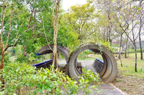 苗栗 湖心孤島竟住人 全台唯一景象