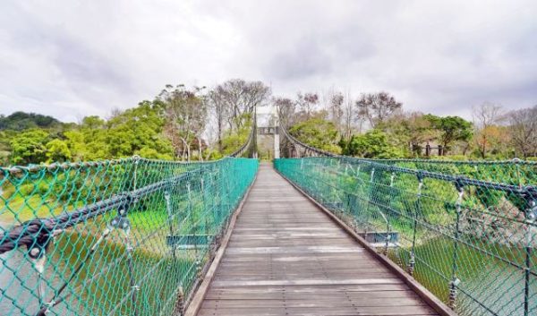 苗栗 湖心孤島竟住人 全台唯一景象