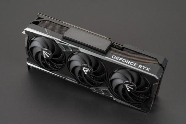 GeForce RTX 4090 Vulcan OC顯卡評價及優缺點？值得下手買嗎？