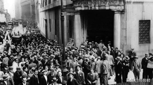 造成1929年經濟大蕭條的主因是美國 還因此造成了二次世界大戰  結果美國最終都獲利