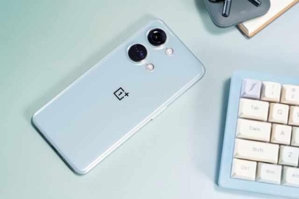 OnePlus Ace 2V 好嗎？值得下手買嗎？