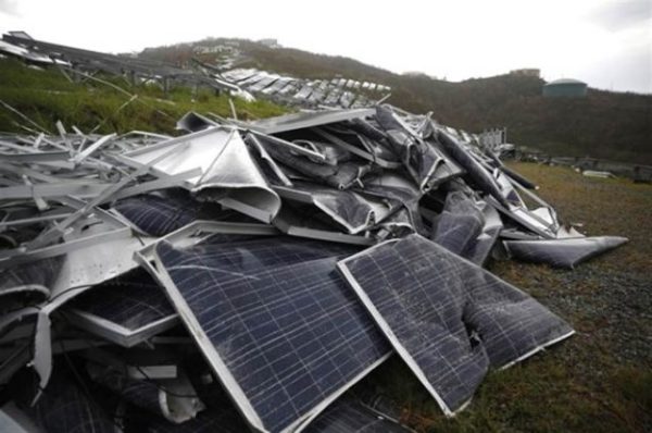 太多太陽能板，或太陽能板反射對當地氣候產生什麼樣的影響？會產生輻射嗎？