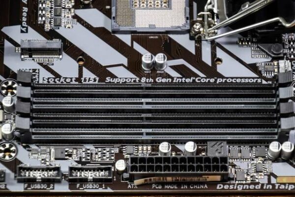電腦記憶體(RAM)雙通道是什麼？真的會提升一半效能嗎？有什麼要注意的地方？