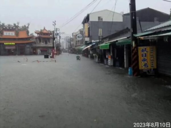 比颱風淹的還誇張！台南市民灌黃偉哲臉書喊放假