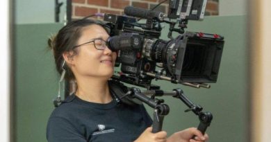 華裔導演胡雅藍（Yalan Hu）拍攝的「離別間」 獲多項影片獎