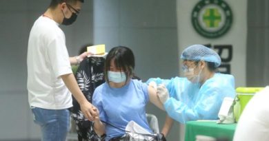台灣一週將近50萬人染疫！專家示警3件事必做：別當社會巨嬰