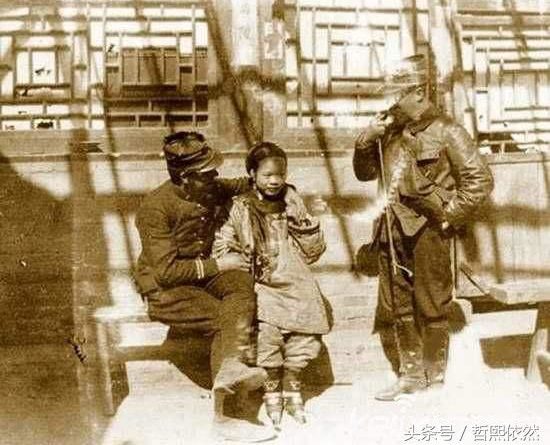 歷史照片》當年八國聯軍進北京 聯軍的暴行  婦女淪為慰安婦