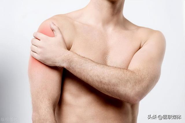 經常手臂、肩頸附近痛要注意！有可能是五十肩、心臟病或這三種問題！