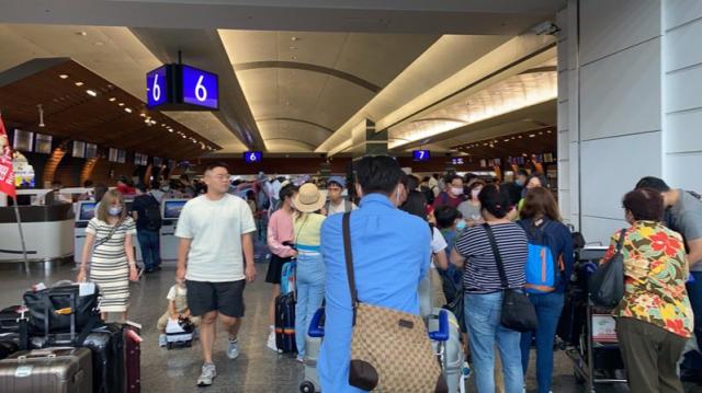 卡努颱風侵襲沖繩 導致台灣旅客滯留 今天有機會全數返台